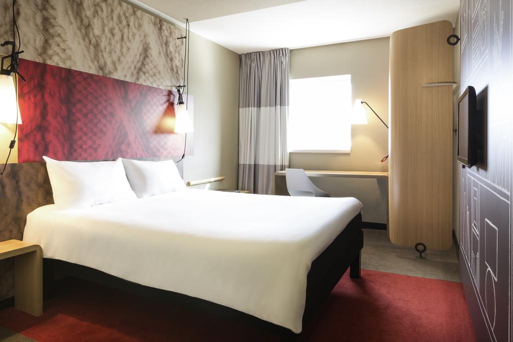Standard Double Room,686184393:JPEG